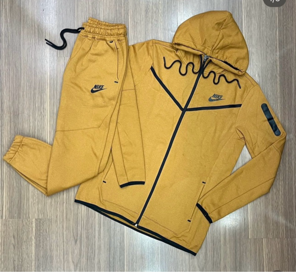 CONJUNTO NIKE