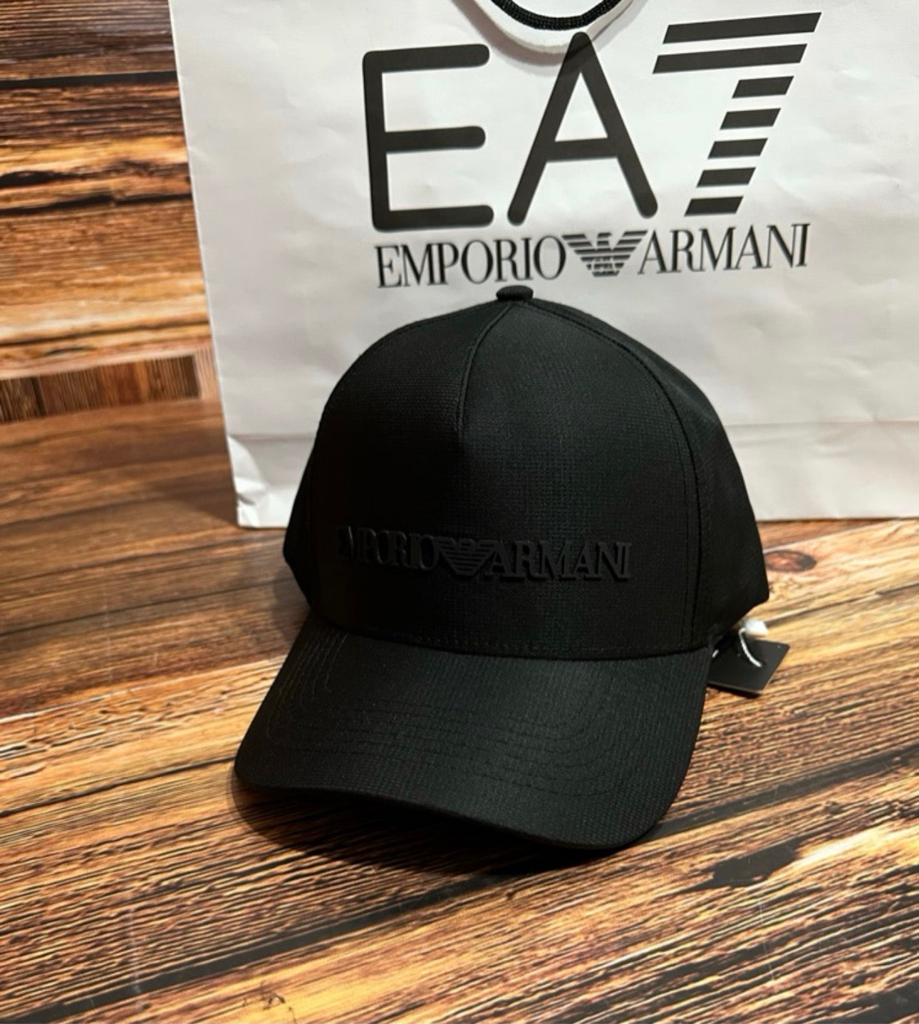 Boné Empório Armani